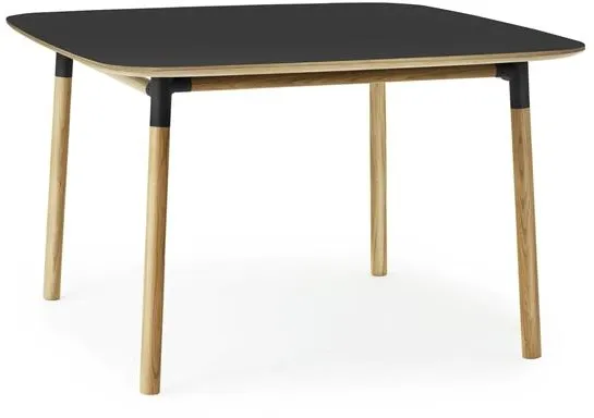 Normann Copenhagen Form Τραπέζι φαγητού 120 x 120 cm Μαύρο/Δρυς